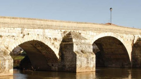 Puente de la localidad de Puentedura